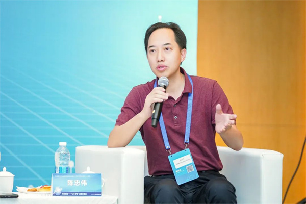 “Li+學社”高端對話：警惕全球化機遇下，鋰電企業的出海挑戰和技術迭代風險