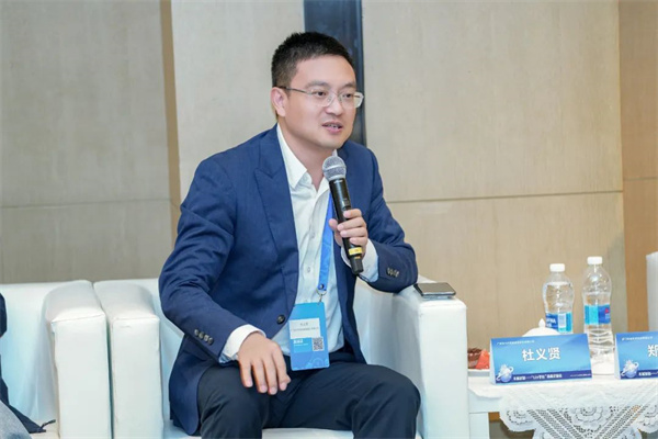“Li+學社”高端對話：警惕全球化機遇下，鋰電企業的出海挑戰和技術迭代風險