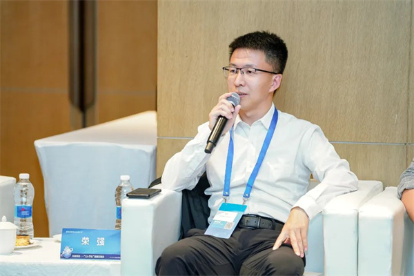 “Li+學社”高端對話：警惕全球化機遇下，鋰電企業的出海挑戰和技術迭代風險