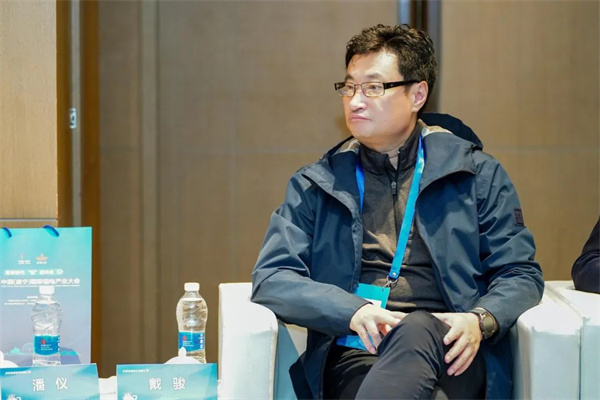 “Li+學社”高端對話：警惕全球化機遇下，鋰電企業的出海挑戰和技術迭代風險