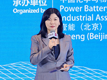 大會(huì)秘書長(zhǎng)/動(dòng)力電池應(yīng)用分會(huì)秘書長(zhǎng)/電池中國(guó)網(wǎng)CEO張雨主持開幕式